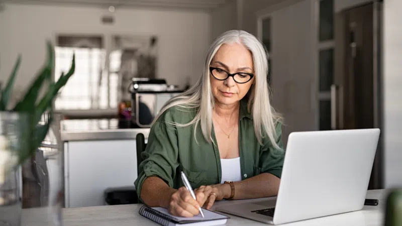 revenus complémentaires pour retraités : comment améliorer votre pouvoir d’achat ?